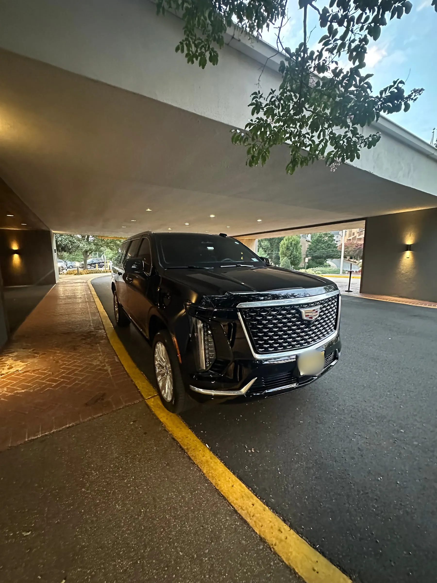 Bulletproof Escalade, photo 2 of 7