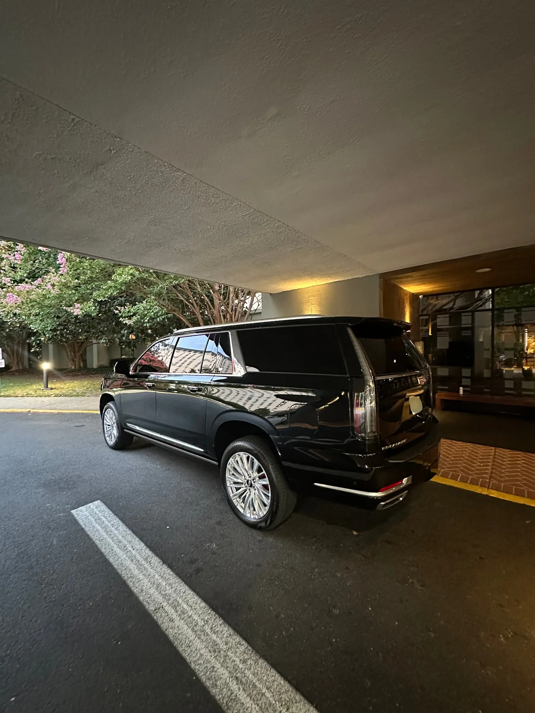 Bulletproof Escalade, photo 4 of 7