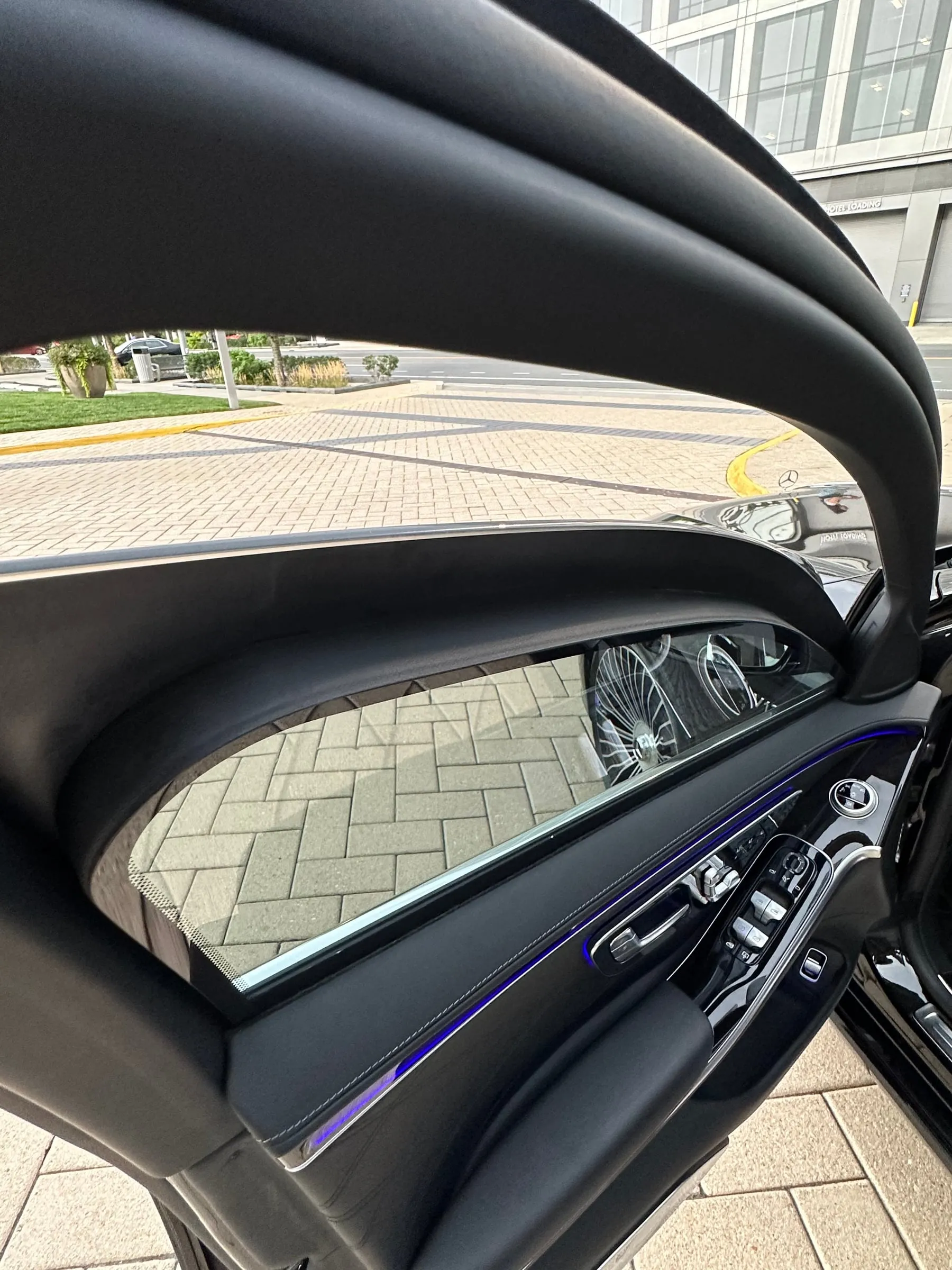 Bulletproof Maybach, photo 12 of 12
